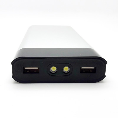 Зарядний пристрій E 242 (17600 mAh)